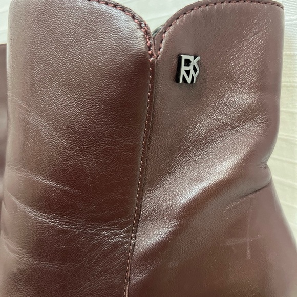 DNKY Tessi boot, zip up, red leather, size 8, chunk heel - Picture 9 of 10